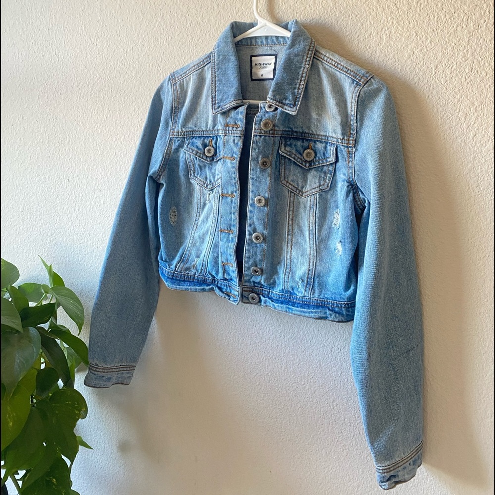 Super Cute Blue Jean Jacket💙✨